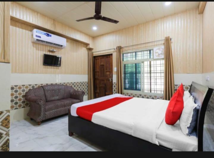 Hotel Chitrarth & Party Lawn Haldwāni Esterno foto